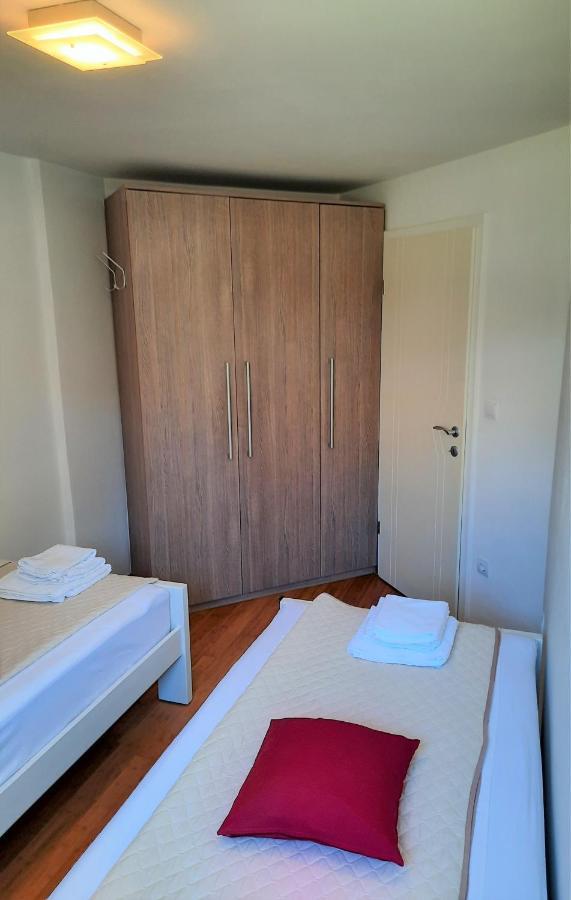 Apartment Mato Barbariga Luaran gambar